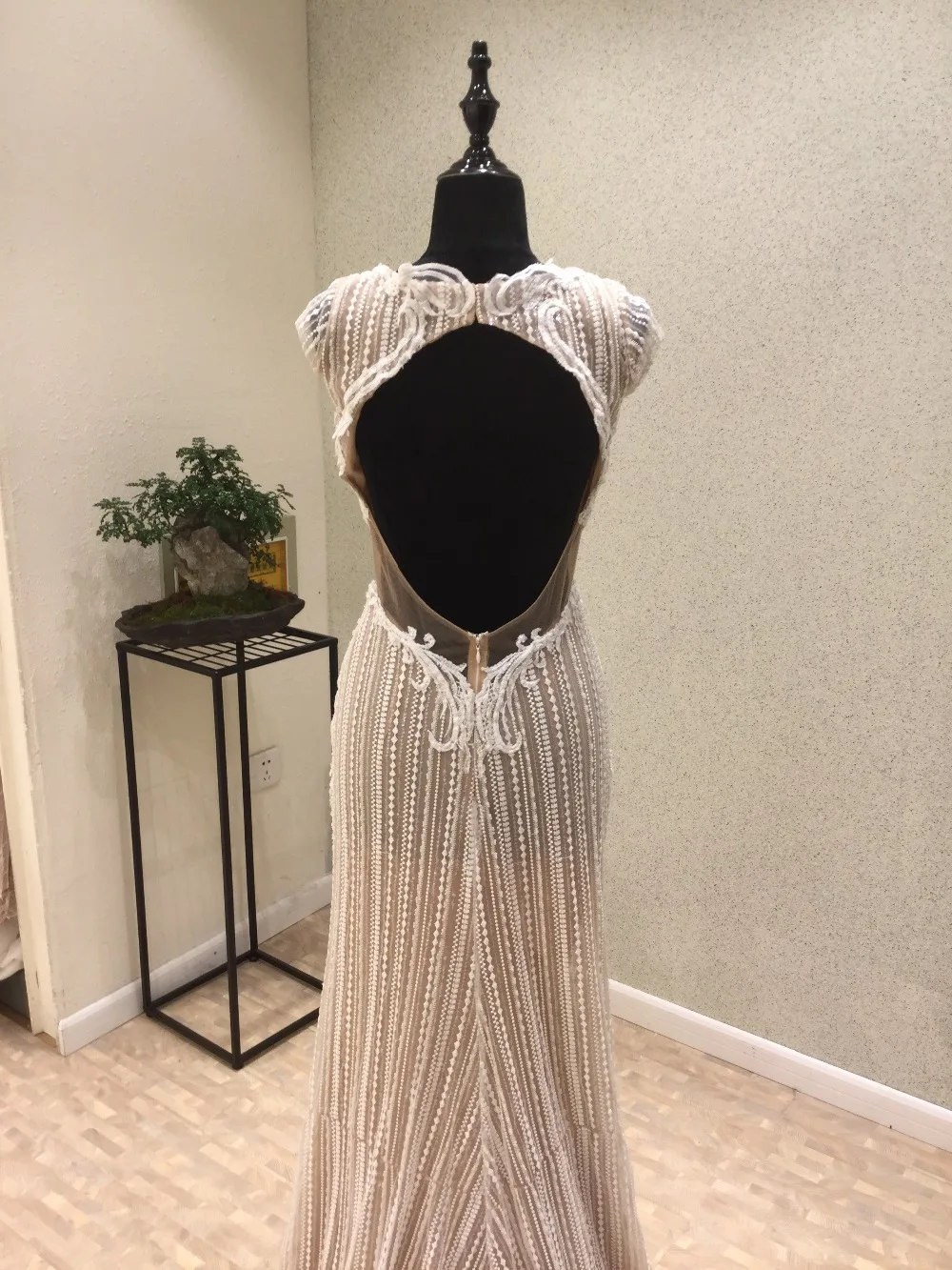 New Mermaid Long Evening Dress 2020 Scoop Cap Sleeve Floor Length Beading Tulle Mermaid Prom Dresses abendkleider
New Mermaid Long Evening Dress 2020 Scoop Cap Sleeve Floor Length Beading Tulle Mermaid Prom Dresses abendkleider