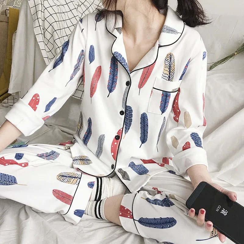 2020 New Cute Sleepwear Women Pajama Sets Cotton Women Feather Print long Sleeve Turn-down Collar Pants Pajama Set Two piece set
2020 New Cute Sleepwear Women Pajama Sets Cotton Women Feather Print long Sleeve Turn-down Collar Pants Pajama Set Two piece set