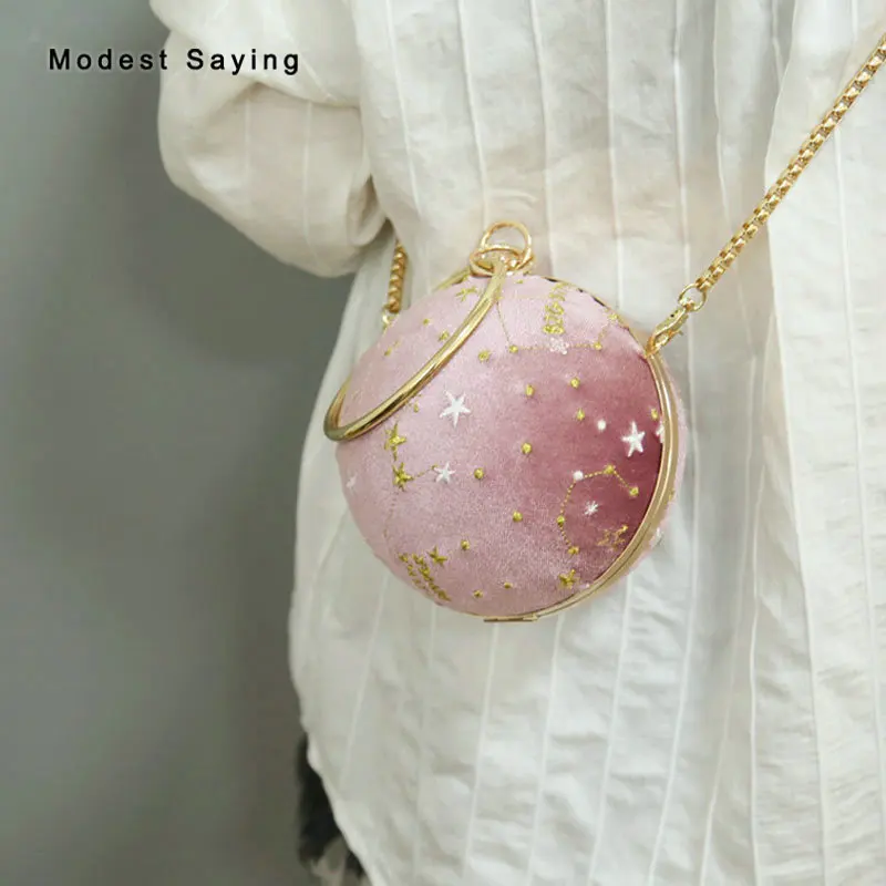 Lovely Pink Round Ball Velvet Wedding Party Handbags 2018 Women Embroidery Prom Evening Purse Dolly Bags Wedding Accessories
Lovely Pink Round Ball Velvet Wedding Party Handbags 2018 Women Embroidery Prom Evening Purse Dolly Bags Wedding Accessories