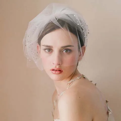 Short Bridal Hats Tulle Bride hats for Wedding Party Elegant Wedding Accessories In Stock
Short Bridal Hats Tulle Bride hats for Wedding Party Elegant Wedding Accessories In Stock