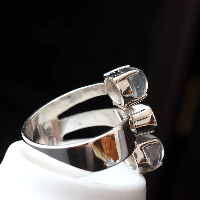 925 sterling silver ring female model Manually set the natural moonlight Shi Taiyin mustard
925 sterling silver ring female model Manually set the natural moonlight Shi Taiyin mustard