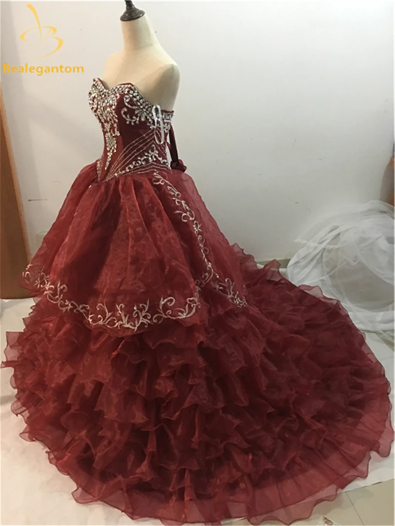 2019 New Red Quinceanera Dresses Ball Gown With Sweetheart Organza Beading Off the Shoulder Lace Up Dress For 15 Years QA147
2019 New Red Quinceanera Dresses Ball Gown With Sweetheart Organza Beading Off the Shoulder Lace Up Dress For 15 Years QA147