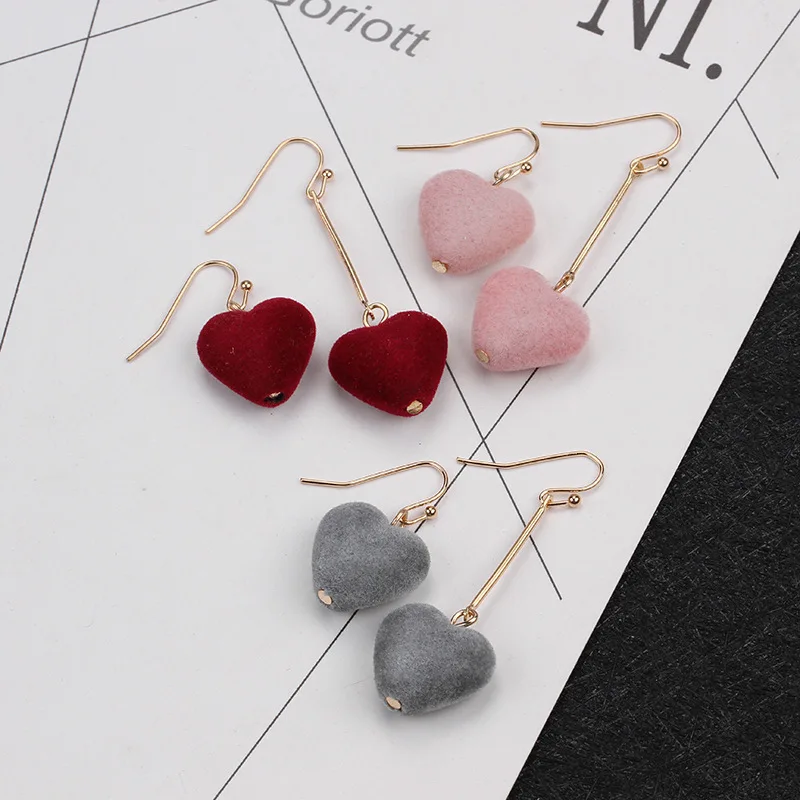 2021 Rushed Brinco New Winter Han Edition Sold Flannelette Hearts Love Asymmetric Earrings Wholesale Sweet Temperament Of Pearl
2021 Rushed Brinco New Winter Han Edition Sold Flannelette Hearts Love Asymmetric Earrings Wholesale Sweet Temperament Of Pearl
