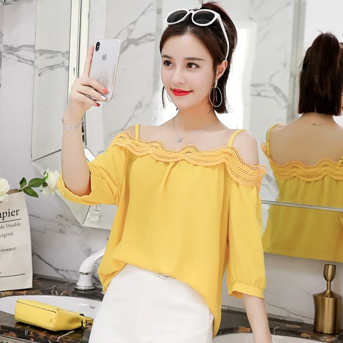 2018 Fashion Sexy Off Shoulder Lace Splice Blouses Women Tops Casual Chiffon Shirts Female Loose Blusas Camisas Mujer
2018 Fashion Sexy Off Shoulder Lace Splice Blouses Women Tops Casual Chiffon Shirts Female Loose Blusas Camisas Mujer