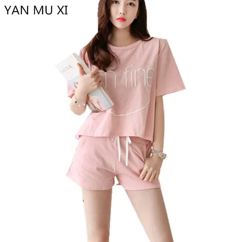 New Brand YAN MU XI 2017 Spring And Summer New Loose Casual Two Piece Set Alphabet Printing Ladies Shorts Sportswear
New Brand YAN MU XI 2017 Spring And Summer New Loose Casual Two Piece Set Alphabet Printing Ladies Shorts Sportswear