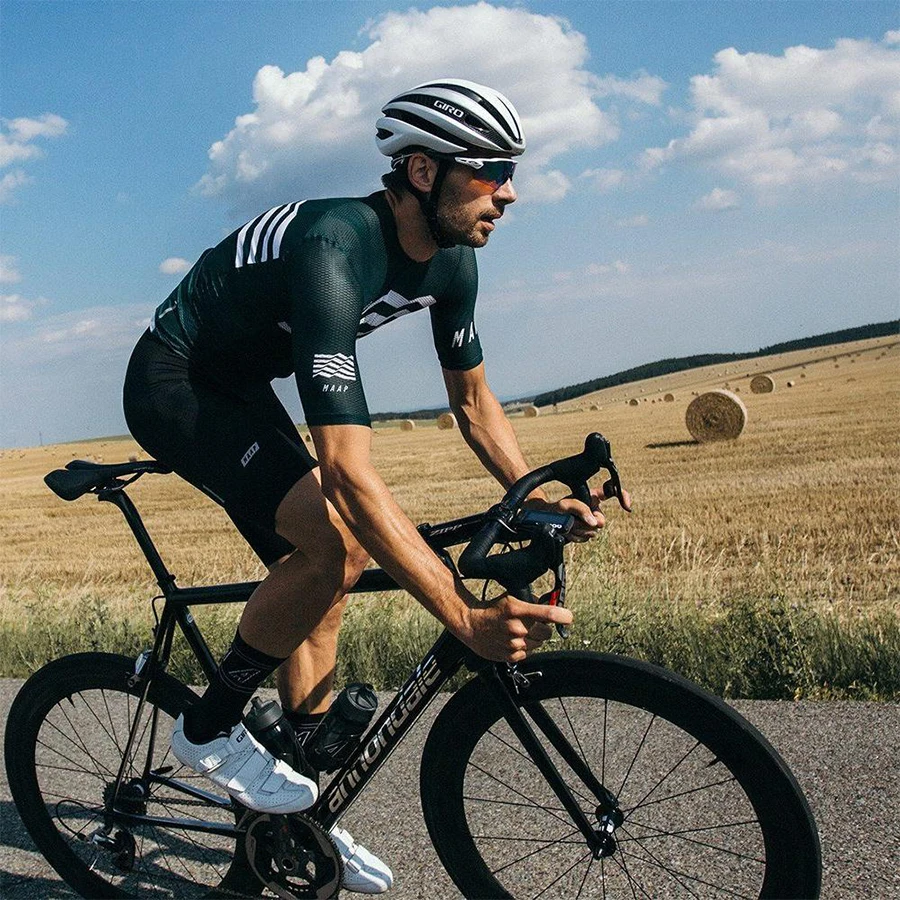 Men's high Quality Pro team Summer Cycling Jersey Short Sleeve Bicycle Jerseys Road Bike Cycling Clothing Tops Ropa Ciclismo
Men's high Quality Pro team Summer Cycling Jersey Short Sleeve Bicycle Jerseys Road Bike Cycling Clothing Tops Ropa Ciclismo