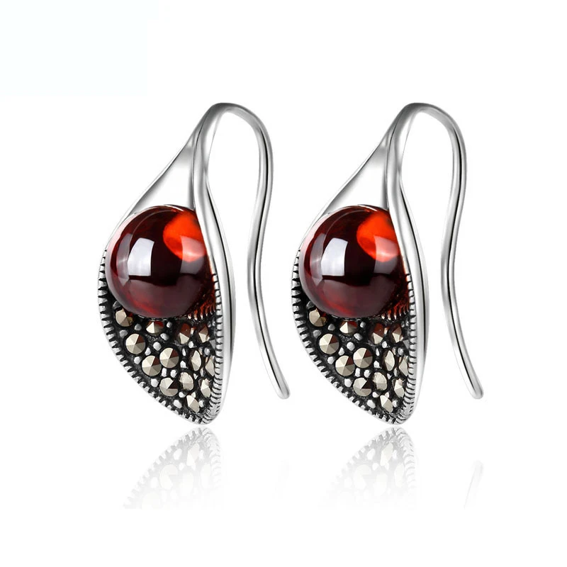 BESTLYBUY S925 Sterling Silver Red Garnet Drop Earring with Zircon for Women Wedding Party Vintage Elegant Thai Silver Jewelry
BESTLYBUY S925 Sterling Silver Red Garnet Drop Earring with Zircon for Women Wedding Party Vintage Elegant Thai Silver Jewelry