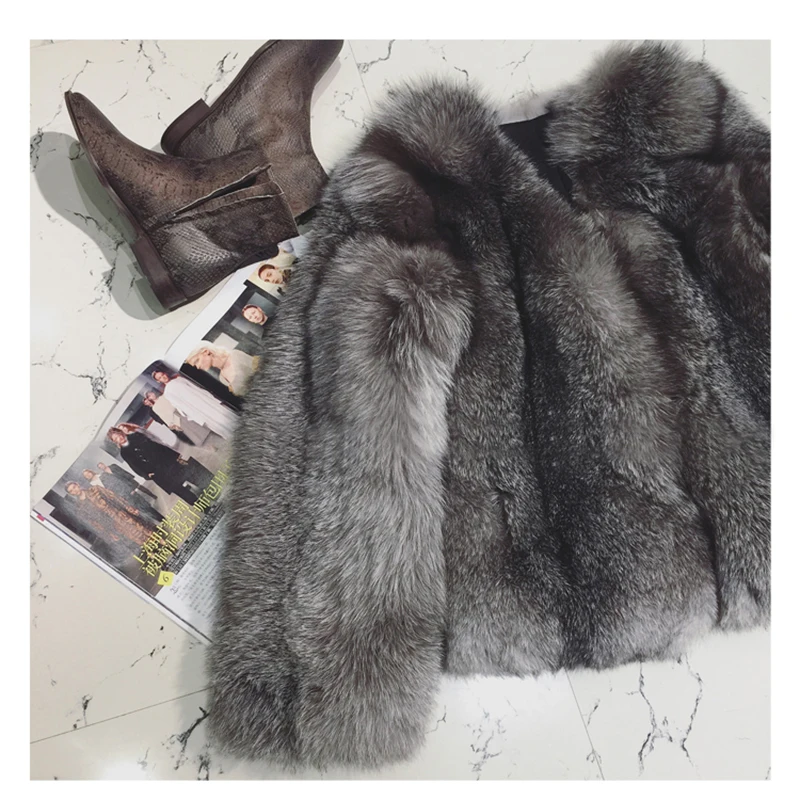 FURSARCAR Winter Women Natural Real Fox Fur Coat Whole Skin Genuine Leather Female Jacket Short Women Fur Coat
FURSARCAR Winter Women Natural Real Fox Fur Coat Whole Skin Genuine Leather Female Jacket Short Women Fur Coat