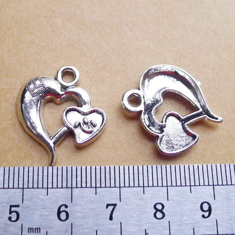 100pcs Exquisite love heart charms pendants 20*23mm Antique silver bag accessories craft Jewelry earring bracelet necklace
100pcs Exquisite love heart charms pendants 20*23mm Antique silver bag accessories craft Jewelry earring bracelet necklace