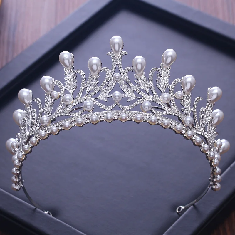 Luxury Tiaras And Crowns Pearl Princess Pageant Engagement Wedding Hair Accessories For Bridal Jewelry Crystal Crown For Wedding
Luxury Tiaras And Crowns Pearl Princess Pageant Engagement Wedding Hair Accessories For Bridal Jewelry Crystal Crown For Wedding
