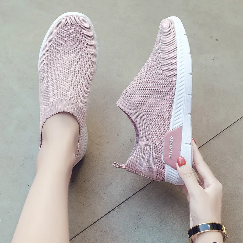 Knitted Elastic Mesh Slip-On platform sneakers New Summer shoes women Concise Casual female shoes Black White flat shoes
Knitted Elastic Mesh Slip-On platform sneakers New Summer shoes women Concise Casual female shoes Black White flat shoes