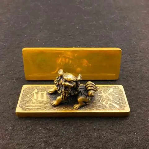 Chinese Hand Carved Pure Copper Two Lions Paperweight Carving Contented And Happy Word
Chinese Hand Carved Pure Copper Two Lions Paperweight Carving Contented And Happy Word