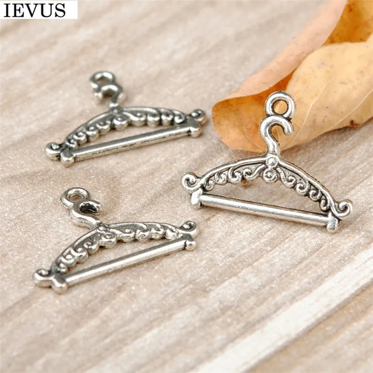 Лидер продаж, подвеска для одежды 12 шт./лот 24 мм * 17 мм, вешалка для одежды 24*17 мм, подвеска под старину, винтажная тибетская серебряная 
Лидер продаж, подвеска для одежды 12 шт./лот 24 мм * 17 мм, вешалка для одежды 24*17 мм, подвеска под старину, винтажная тибетская серебряная