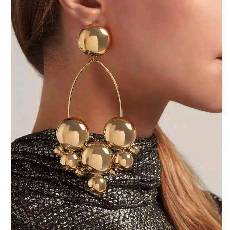 New Baroque style metal ball geometry wild fashion temperament exaggerated long earrings street shooting 997
New Baroque style metal ball geometry wild fashion temperament exaggerated long earrings street shooting 997