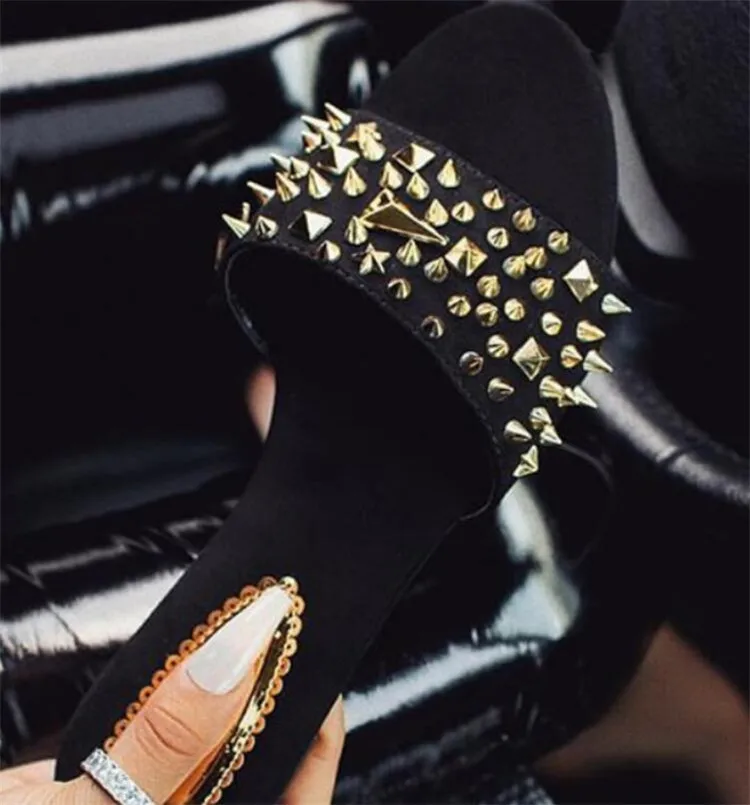 New Summer Woman Slippers Fashion Open Toe Rivet Flat Slide Ladies Outdoor Light Comfort Slip On Beach Sandals Woman Dropship
New Summer Woman Slippers Fashion Open Toe Rivet Flat Slide Ladies Outdoor Light Comfort Slip On Beach Sandals Woman Dropship