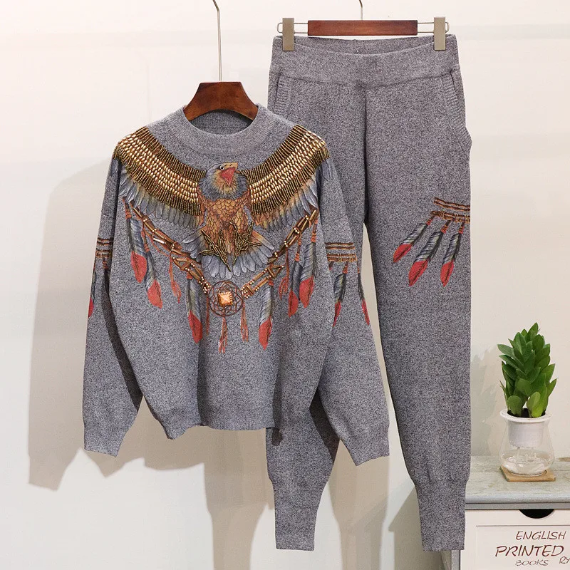 Spring autumn women beading sweaters+casual pants two piece set Chic Bird print knitting pantsuits D834
Spring autumn women beading sweaters+casual pants two piece set Chic Bird print knitting pantsuits D834