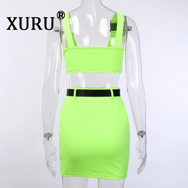 XURU hot new dress two-piece sexy fluorescent solid color bag buckle dew navel dress set
XURU hot new dress two-piece sexy fluorescent solid color bag buckle dew navel dress set