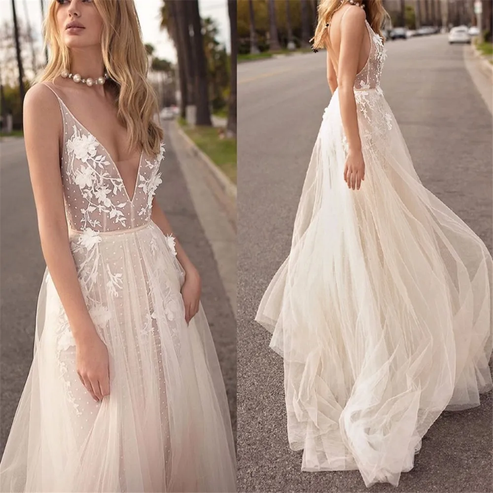 New Ivory Backless Tulle Russia Evening Dress Spaghetti Strap A Line Deep V Neck Lace Appliques Long Formal Occasion Gowns
New Ivory Backless Tulle Russia Evening Dress Spaghetti Strap A Line Deep V Neck Lace Appliques Long Formal Occasion Gowns