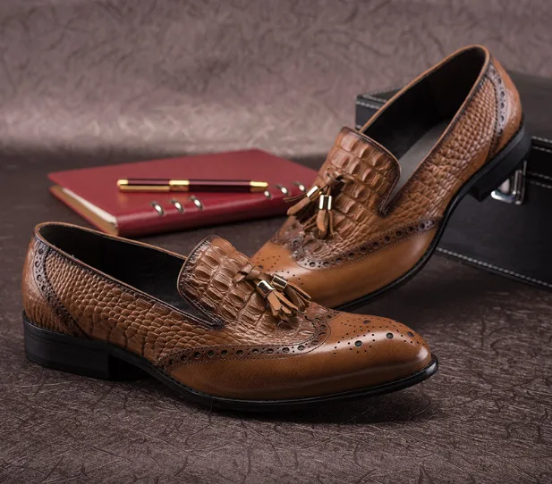 Spring Summer Men New Style Genuine Leather Slip On Tassel Flat Dress Shoes Men Crocodile pattern pointed Toe Wedding Shoes
Spring Summer Men New Style Genuine Leather Slip On Tassel Flat Dress Shoes Men Crocodile pattern pointed Toe Wedding Shoes