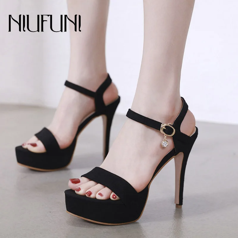Fashion Rhinestone Stiletto Women's Sandals 2021 Summer Sexy Leopard Buckle Suede High Heels Waterproof Platform Ladies Shoes
Fashion Rhinestone Stiletto Women's Sandals 2021 Summer Sexy Leopard Buckle Suede High Heels Waterproof Platform Ladies Shoes