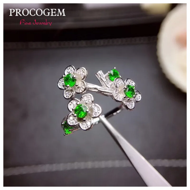 Natural plum flower Diopside Rings Chic for Women Party gifts 3mm Genuine gems Fine jewelry 925 Sterling Silver Rings #426
Natural plum flower Diopside Rings Chic for Women Party gifts 3mm Genuine gems Fine jewelry 925 Sterling Silver Rings #426