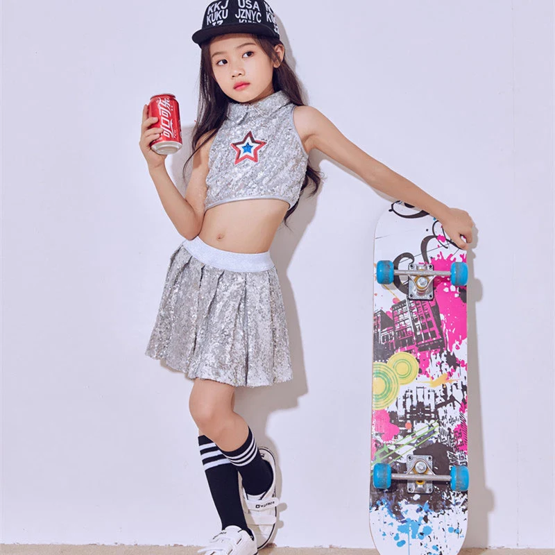 High Quality Modern Children's Ballroom Dresses Dance Performance Costumes Children Sequin Jazz Dance Hip-Hop Dance Costume
High Quality Modern Children's Ballroom Dresses Dance Performance Costumes Children Sequin Jazz Dance Hip-Hop Dance Costume