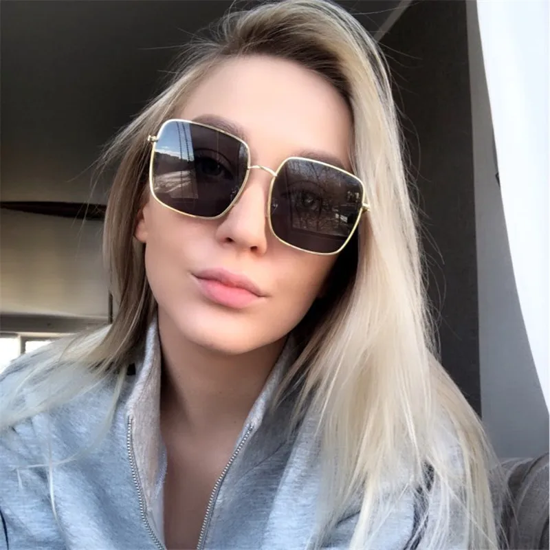 Higodoy Metal Women Oversized Sunglasses Brand Designer Men Female Gradient Vintage Retro Shades Sun Glasses UV400 Oculos
Higodoy Metal Women Oversized Sunglasses Brand Designer Men Female Gradient Vintage Retro Shades Sun Glasses UV400 Oculos