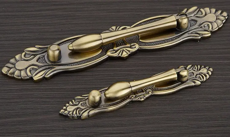 6Pcs/Lot Omyhome Antique Bronze Knobs Classical Cabinet And Concealed Shoe Cabinet Handle ( C:C:96MM L:171MM)
6Pcs/Lot Omyhome Antique Bronze Knobs Classical Cabinet And Concealed Shoe Cabinet Handle ( C:C:96MM L:171MM)