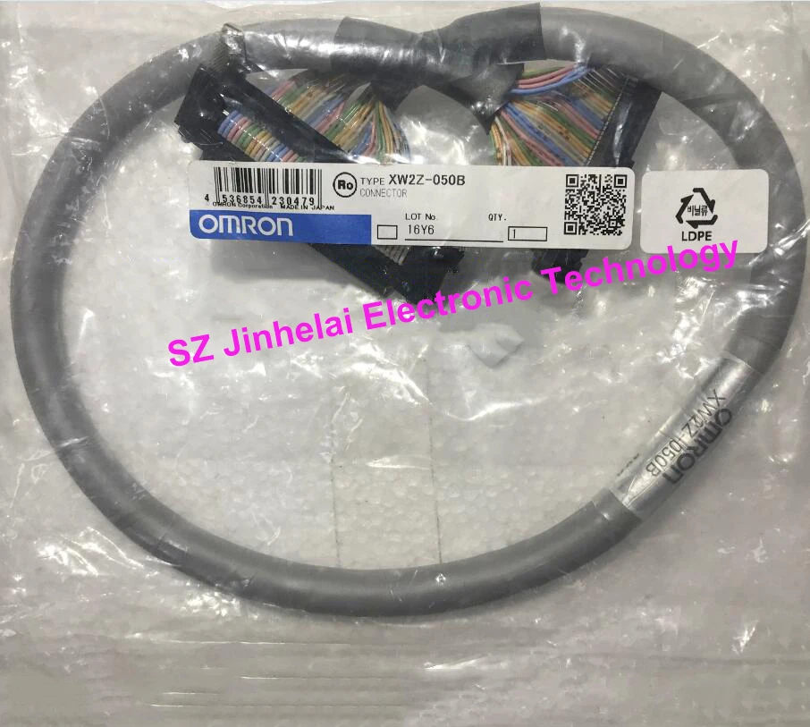 New and original XW2Z-050B OMRON CONNECTOR 0.5M