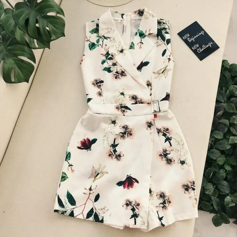 Amolapha Women Vintage Flora Printed Turn Down Collar Playsuits Buckle Sashes Waist Short Jumpsuit
Amolapha Women Vintage Flora Printed Turn Down Collar Playsuits Buckle Sashes Waist Short Jumpsuit