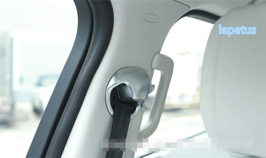 Lapetus Matte Chrome Safety Front Seat Belt Decorative Frame Cover Trim 2 Pcs For Land Rover L462 Discovery 5 2017 - 2022 ABS
Lapetus Matte Chrome Safety Front Seat Belt Decorative Frame Cover Trim 2 Pcs For Land Rover L462 Discovery 5 2017 - 2022 ABS