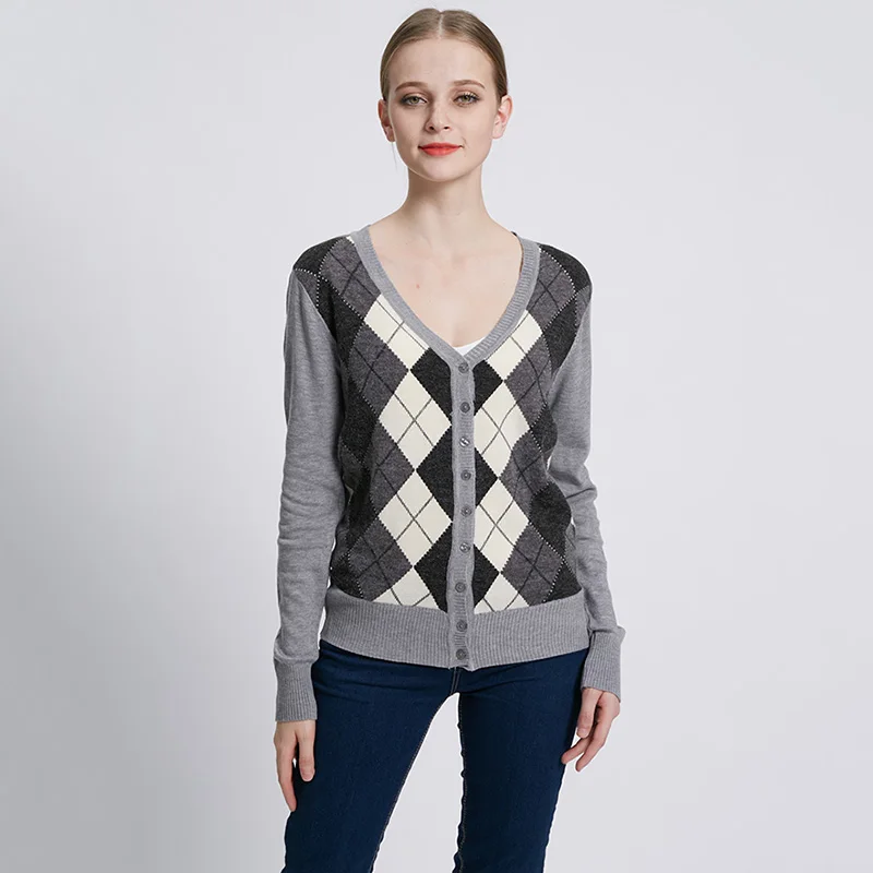 Autumn Ladies Jacquard Plaid Cardigan Sweater Casual knitted Buttons cardigan Free Shipping Gray plaid pattern Cardigan Sweater
Autumn Ladies Jacquard Plaid Cardigan Sweater Casual knitted Buttons cardigan Free Shipping Gray plaid pattern Cardigan Sweater