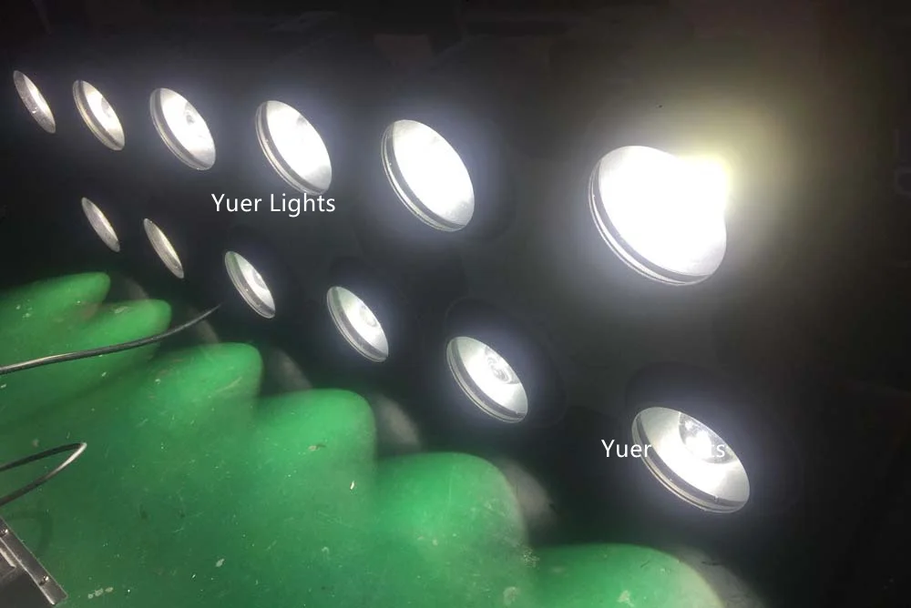 LED COB 4 Eyes 4X100W Blinder Lighting DMX Stage Lighting Effect DMX Controller Club Show Night DJ Disco Stage Lighting luces
LED COB 4 Eyes 4X100W Blinder Lighting DMX Stage Lighting Effect DMX Controller Club Show Night DJ Disco Stage Lighting luces