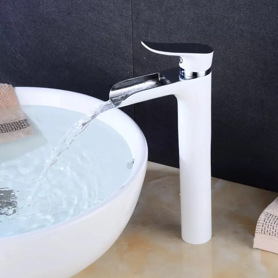 Free shipping Biggers copper waterfall bathroom basin faucet single handle control cold and hot water mixer tap with pipes
Free shipping Biggers copper waterfall bathroom basin faucet single handle control cold and hot water mixer tap with pipes