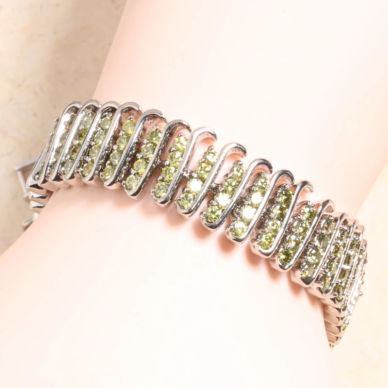 Multigems Green Peridot Zircon Silver Plated Argent Link Chain Bracelet 6 7 Inch L10017
Multigems Green Peridot Zircon Silver Plated Argent Link Chain Bracelet 6 7 Inch L10017