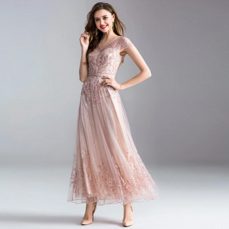 2019 Autumn New Temperament High-end Boutique Large Size Women's Beaded Gauze Embroidery Dress V-neck Short-sleeved Explosion
2019 Autumn New Temperament High-end Boutique Large Size Women's Beaded Gauze Embroidery Dress V-neck Short-sleeved Explosion