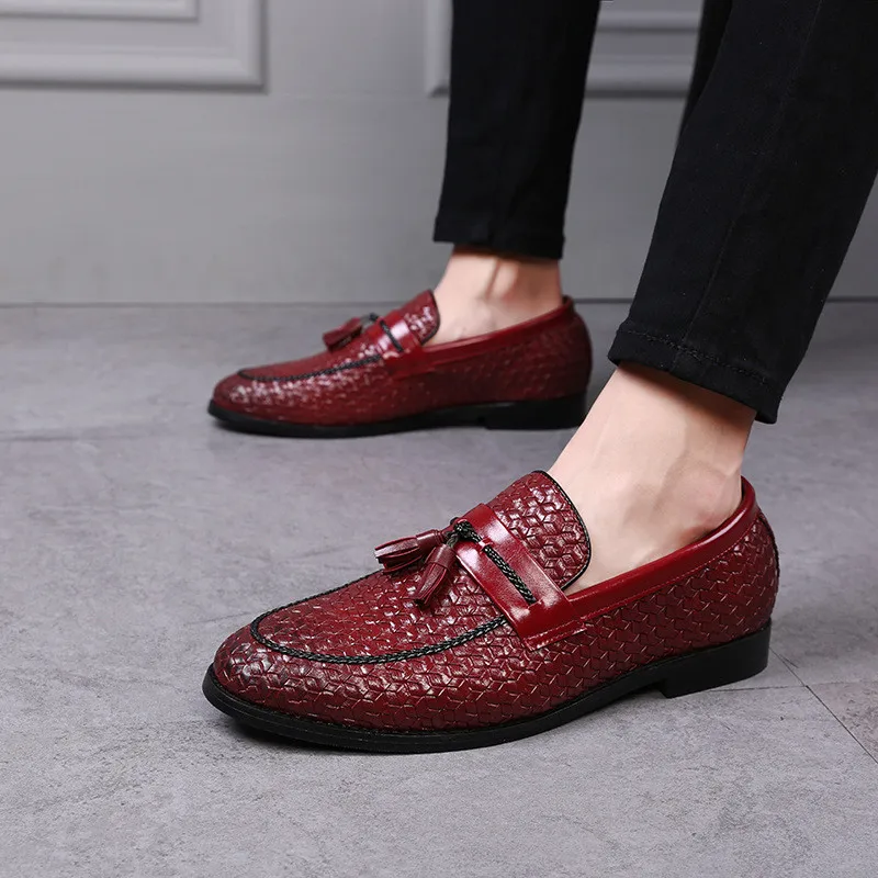 New Luxury Men Leather Loafers Retro Tassel Lozenge Pattern Shoes Brand Comfort Casual Male's Flat Footwear Large Size 37-48 D93
New Luxury Men Leather Loafers Retro Tassel Lozenge Pattern Shoes Brand Comfort Casual Male's Flat Footwear Large Size 37-48 D93