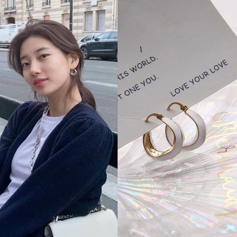 Simple White Glaze Small Circle Huggie Hoop Earrings For Women Vintage Fashion Elegant Jewelry Boucle D'oreille Oorbellen
Simple White Glaze Small Circle Huggie Hoop Earrings For Women Vintage Fashion Elegant Jewelry Boucle D'oreille Oorbellen