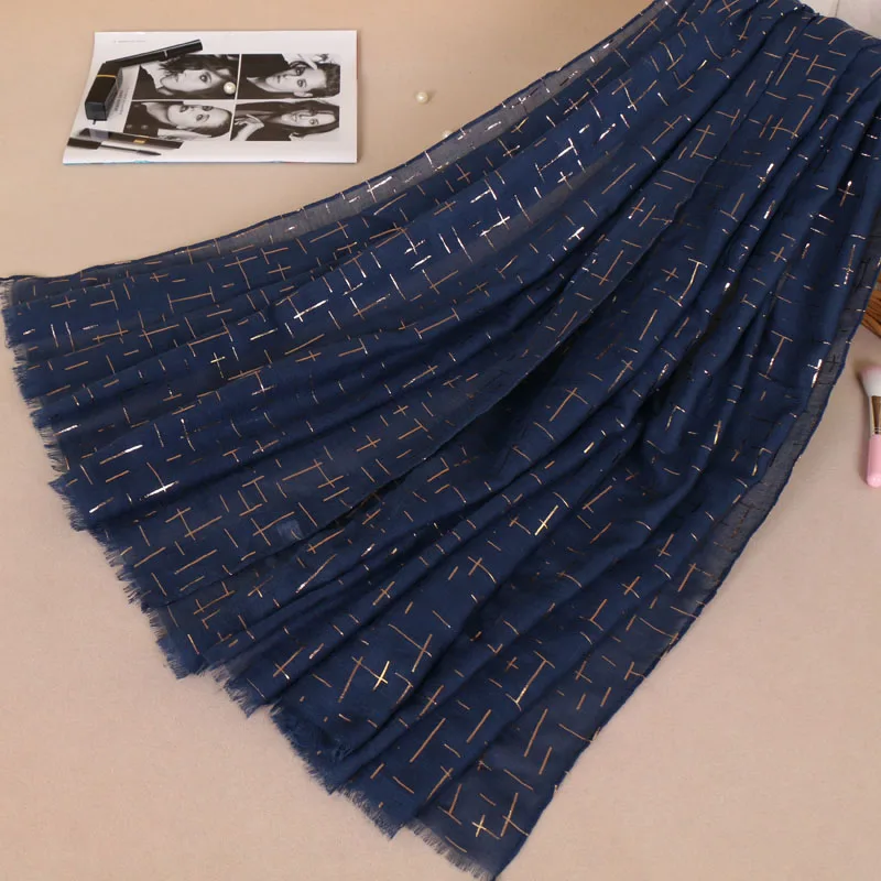 2018 New Fashion Brand Women Viscose Scarves Ironing Cross Glitter Scarf Plain Tassel Cotton Muffler Headband Muslim Hijab Shawl
2018 New Fashion Brand Women Viscose Scarves Ironing Cross Glitter Scarf Plain Tassel Cotton Muffler Headband Muslim Hijab Shawl
