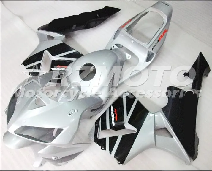 ACE наборы новый впрыска ABS Обтекатели комплект Подходит для HONDA CBR600F5 2005 2006 CBR600F5 05 06 черный, серебристый цвет F48
ACE наборы новый впрыска ABS Обтекатели комплект Подходит для HONDA CBR600F5 2005 2006 CBR600F5 05 06 черный, серебристый цвет F48