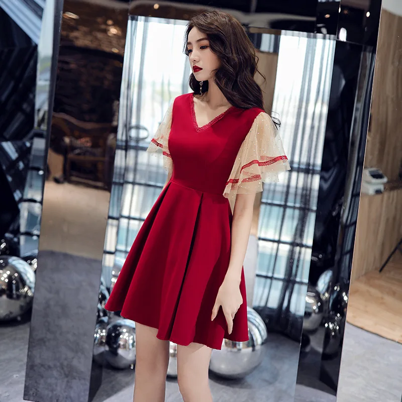 Black Lady Party Dress Womens V-Neck Flare Sleeve Cheongsam Elegant Short Qipao Sexy Slim Wedding Gowns Vestidos XS-XXXL
Black Lady Party Dress Womens V-Neck Flare Sleeve Cheongsam Elegant Short Qipao Sexy Slim Wedding Gowns Vestidos XS-XXXL