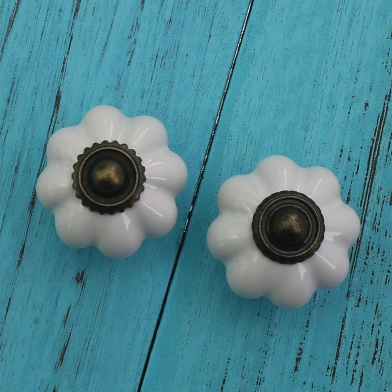 10PCS 33*38mm White Pumpkin Ceramic Cabinet Knobs Furniture Handle Kitchen Cupboard Wardrobe Handles Drawer Dresser Pulls
10PCS 33*38mm White Pumpkin Ceramic Cabinet Knobs Furniture Handle Kitchen Cupboard Wardrobe Handles Drawer Dresser Pulls