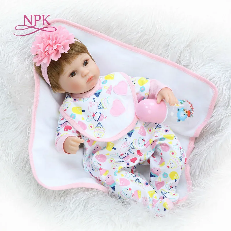 NPK Latest new 43cm Silicone Reborn Boneca Realista Fashion Baby Dolls For Princess Children Birthday Gift Bebes Reborn Dolls
NPK Latest new 43cm Silicone Reborn Boneca Realista Fashion Baby Dolls For Princess Children Birthday Gift Bebes Reborn Dolls