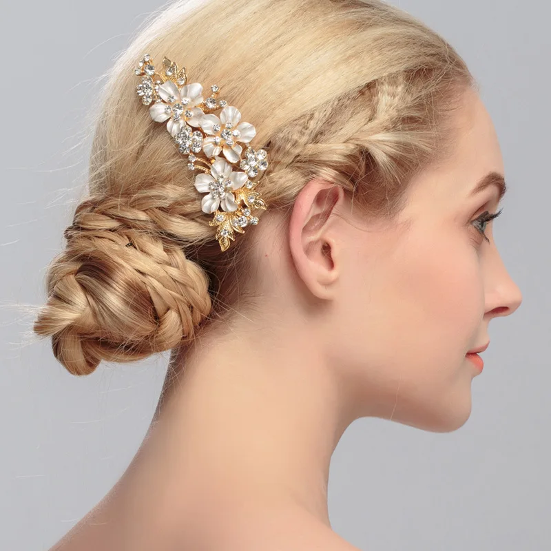 Hot Sale Bridal Hair Combs Handmade Cystal Flower Female Headpiece Wedding Hair Accessories Jewelry
Hot Sale Bridal Hair Combs Handmade Cystal Flower Female Headpiece Wedding Hair Accessories Jewelry