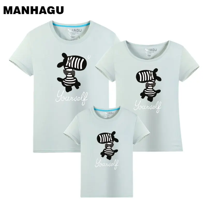 MANHAGU Brand 1 piece Family Look Animals zebra T Shirts Summer Family Matching Clothes Father Mother Kids Outfits Cotton Tees
MANHAGU Brand 1 piece Family Look Animals zebra T Shirts Summer Family Matching Clothes Father Mother Kids Outfits Cotton Tees