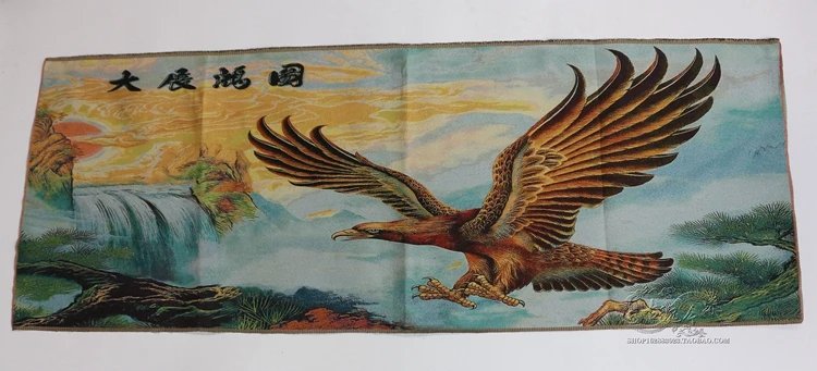 Tibet Silk Embroidery eagle statue fengshui succeed Thangka Painting Family wall decorations Embroidery
Tibet Silk Embroidery eagle statue fengshui succeed Thangka Painting Family wall decorations Embroidery