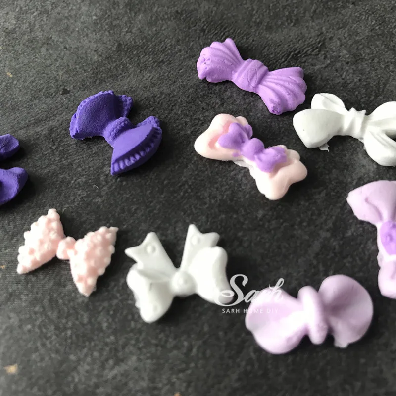 New Multiple MINI Butterfly Knots Shape Cake Mold Chocolate Mold for the Kitchen Baking Cake Tool DIY Sugarcraft Decoration Tool
New Multiple MINI Butterfly Knots Shape Cake Mold Chocolate Mold for the Kitchen Baking Cake Tool DIY Sugarcraft Decoration Tool