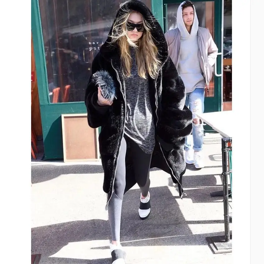 2021 Autumn And Winter Women Plush Imitation Rabbit Fur Coat Loose Thicken Long Hooded Faux Fur Coat Female Fashion Clothing
2021 Autumn And Winter Women Plush Imitation Rabbit Fur Coat Loose Thicken Long Hooded Faux Fur Coat Female Fashion Clothing
