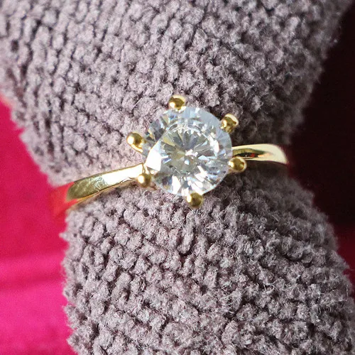 1.5Carat 6Prongs Crown Jewelry Yellow Gold Plated 925 Sterling Silver Jewelry NSCD Diamond Engagement Yellow Gold Ring Jewelry
1.5Carat 6Prongs Crown Jewelry Yellow Gold Plated 925 Sterling Silver Jewelry NSCD Diamond Engagement Yellow Gold Ring Jewelry