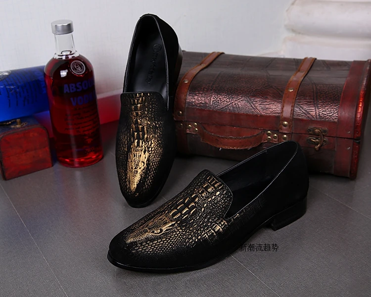 2018 spring autumn men handmade Crocodile embossing Leather prom shoes British style party and wedding casual loafers
2018 spring autumn men handmade Crocodile embossing Leather prom shoes British style party and wedding casual loafers
